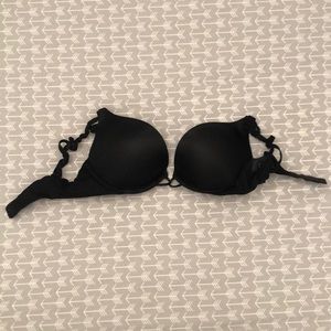 Victoria secret miraculous bra 32A